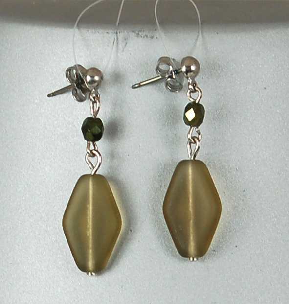 3 pcs Jewelry piece with Czech Glass Beads (OUTLET Vintage)