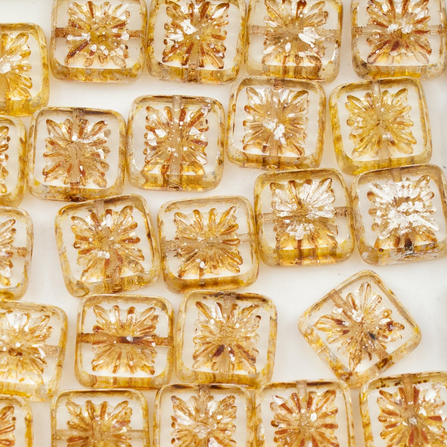 OUTLET 250g/50g Table Cut Square Kiwi Beads, 10 x 10 mm, Crystal Senegal Silver (00030-15681), Glass, Czech Republic