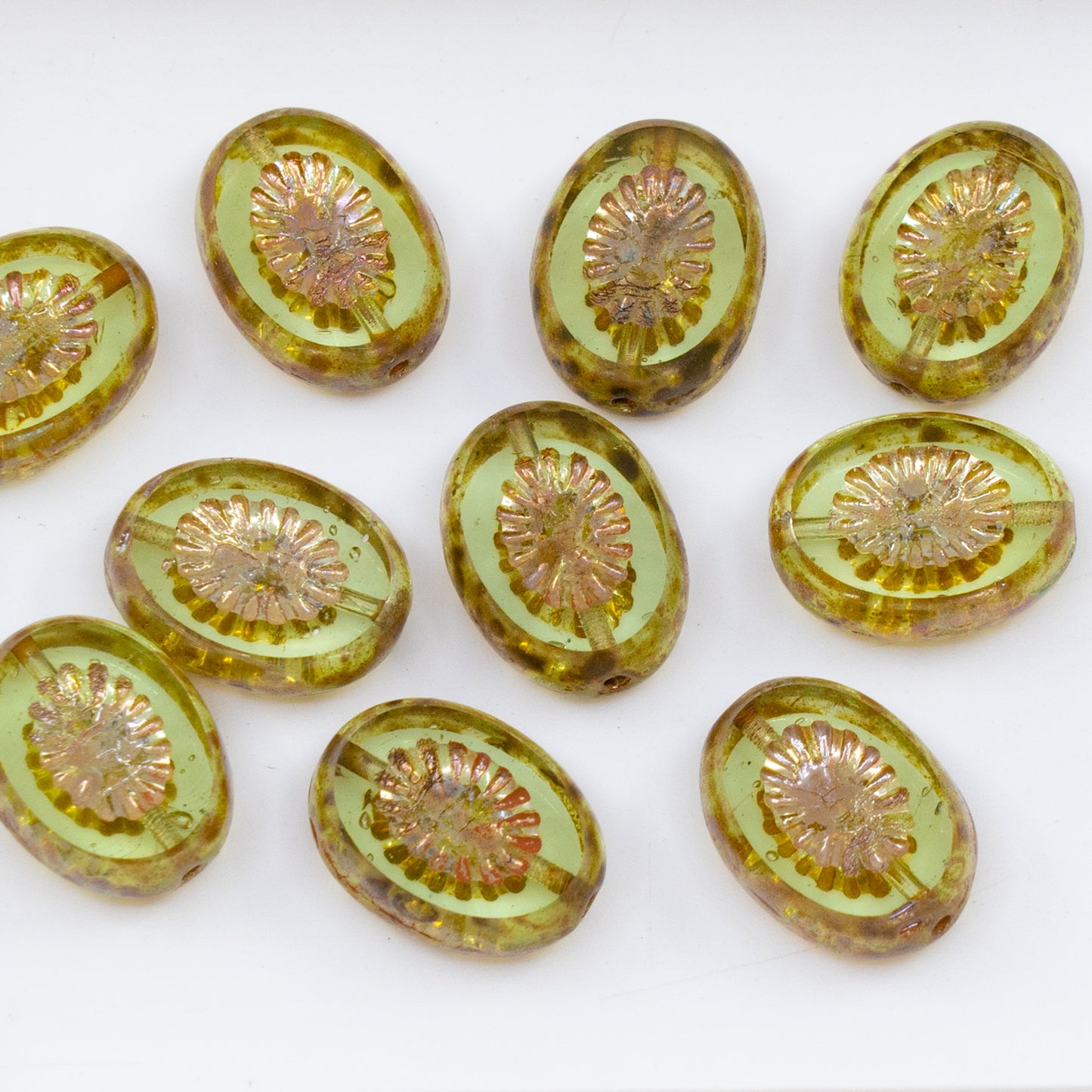 OUTLET 10 grams Table Cut Kiwi Beads, Transparent Green Picasso (50500-43400), Glass, Czech Republic