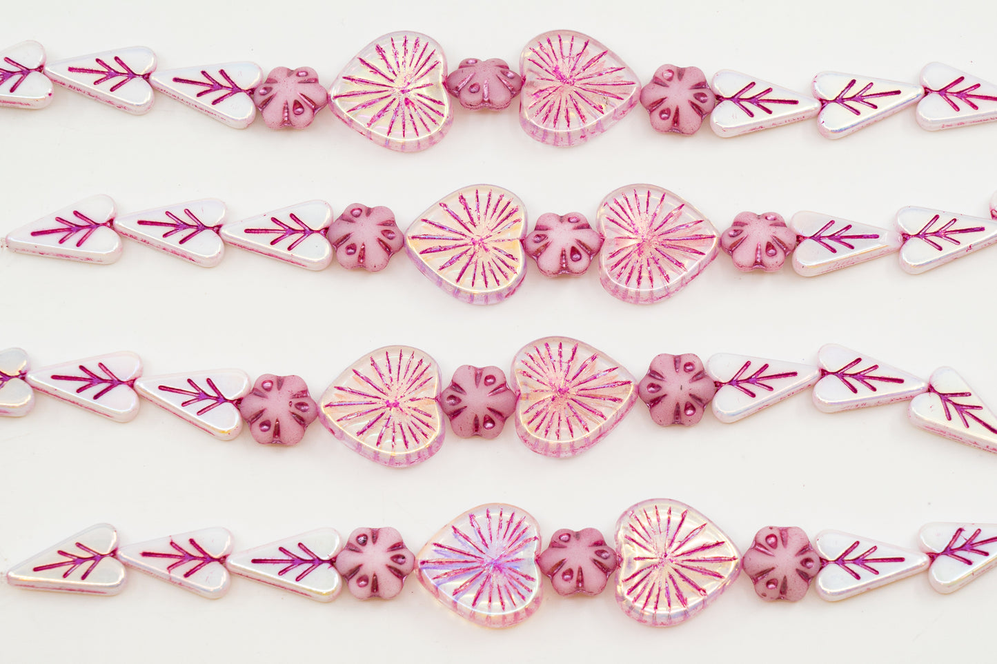 OUTLET 1 件串珠混合串粉色猕猴桃心