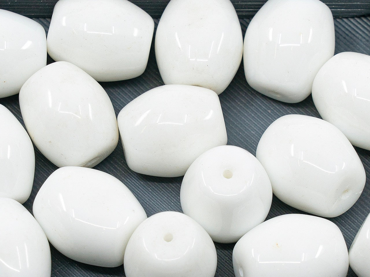 OUTLET 压珠，毫米，玻璃，捷克共和国