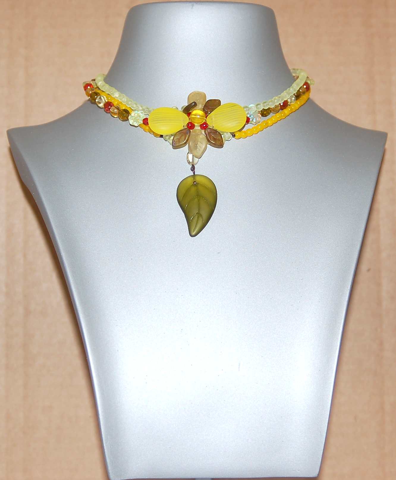 チェコガラスビーズのジュエリー3個セット（アウトレット ヴィンテージ）