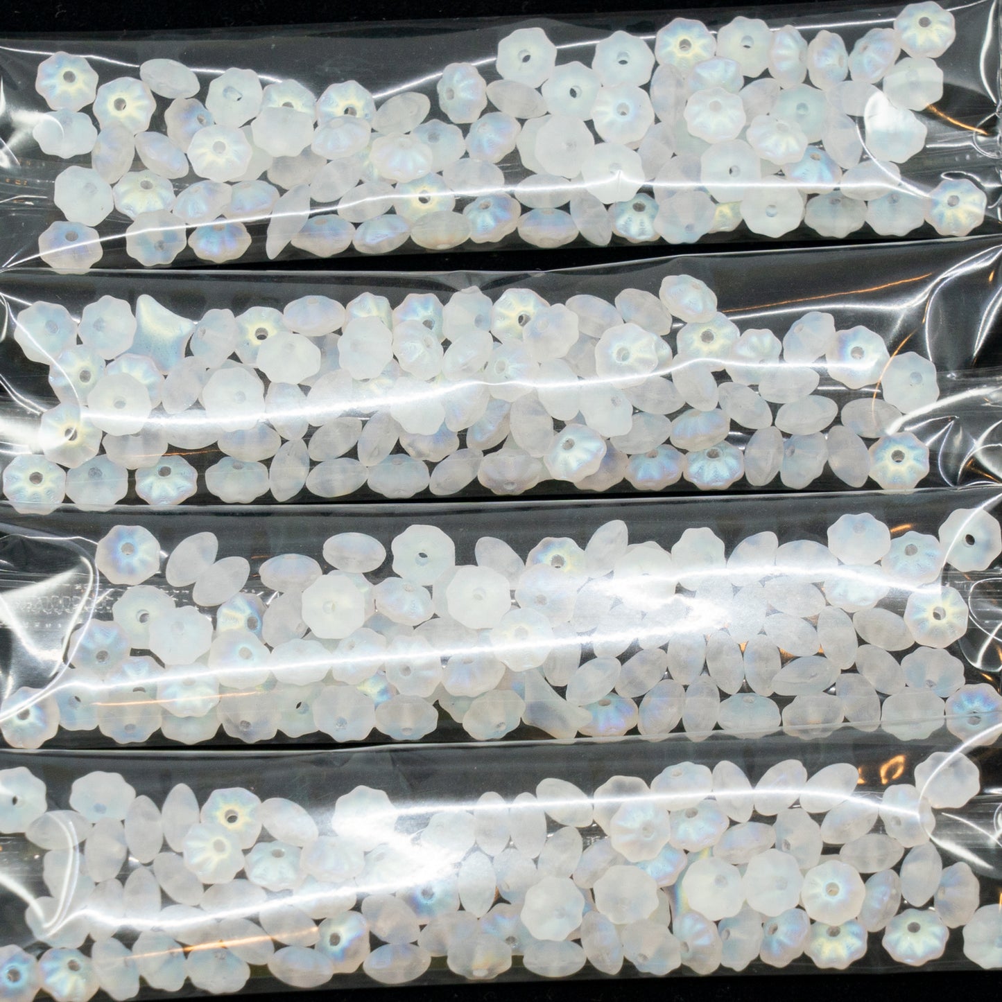 OUTLET 10克压制珠，水晶哑光AB（00030-84100-28701），玻璃，捷克共和国