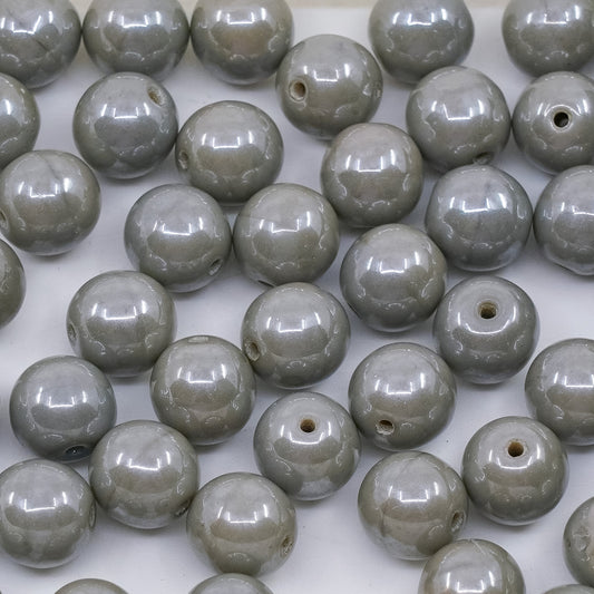 OUTLET 250g/50g Round Druck Beads, 8 x 8 mm, Opaque Gray Hematite (43020-14400), Glass, Czech Republic