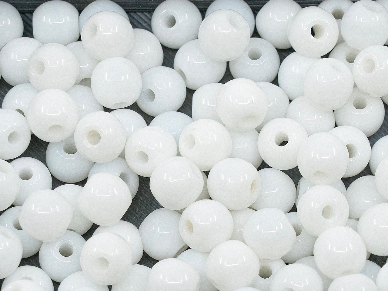 OUTLET 圆珠，6 毫米，玻璃，捷克共和国