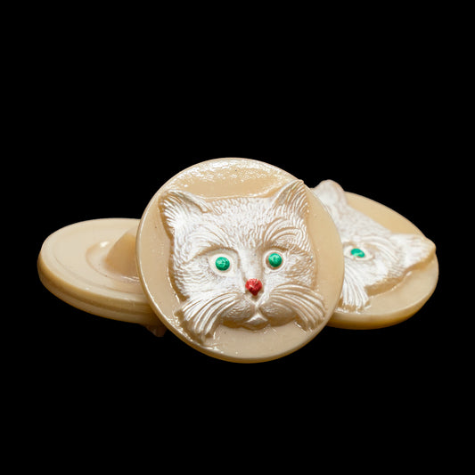 OUTLET 1pc Czech Glass Handmade Button, Size 10 (22.5 mm), Animal Design - Beige Cat