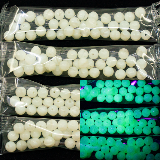 OUTLET 10 grams Round Beads, 6 x 6 mm, Opal Uranium White (opal-uran), Glass, Czech Republic