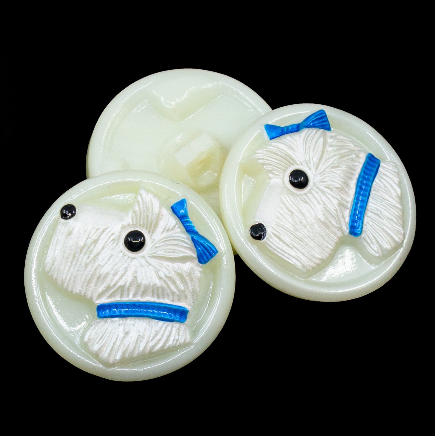 OUTLET 1 pcs Czech Glass Handmade Button, Size 10 (22.5 mm), 18 White Glass Blue Design (), Glass, Czech Republic