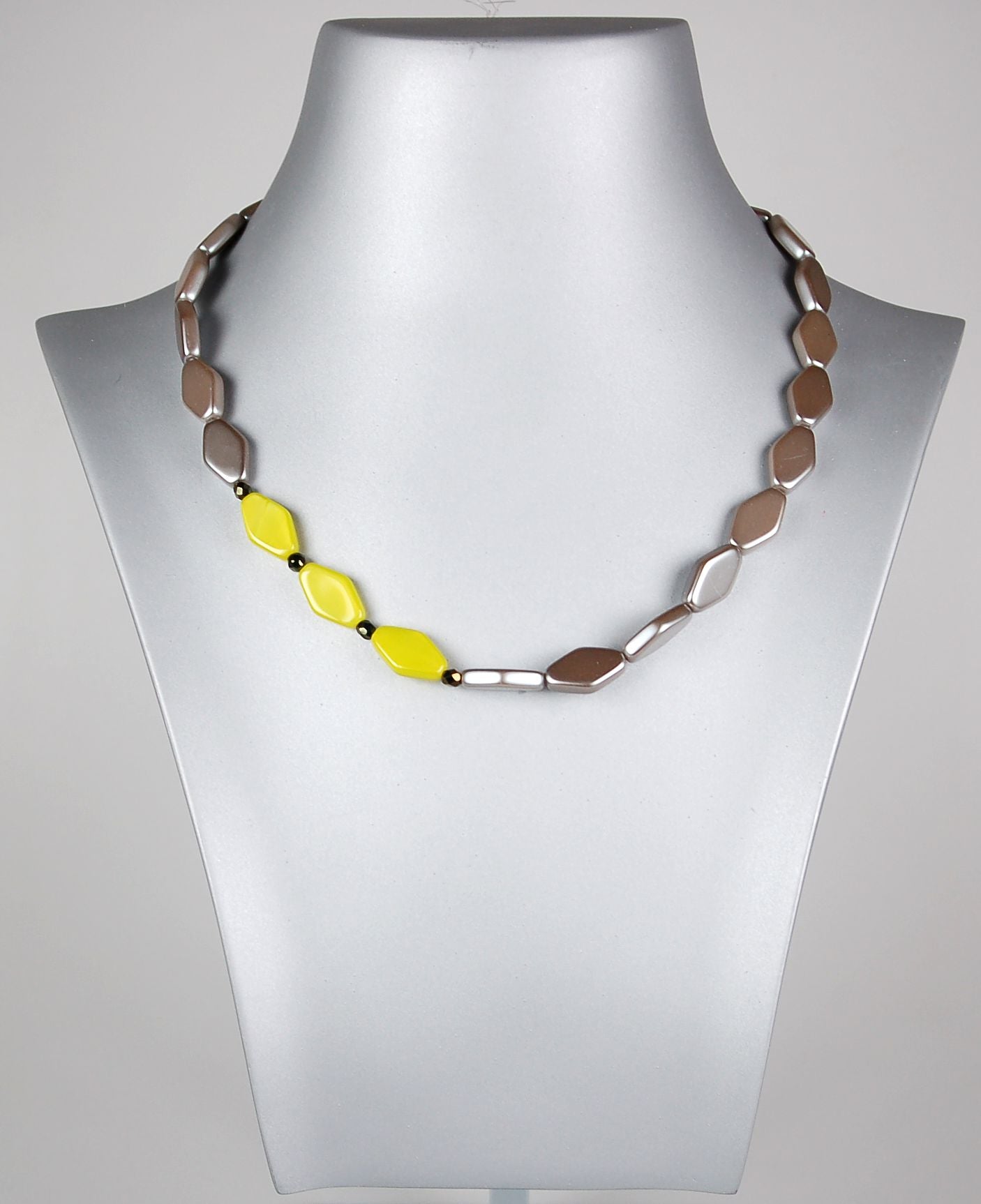 3 pcs Jewelry piece with Czech Glass Beads (OUTLET Vintage)