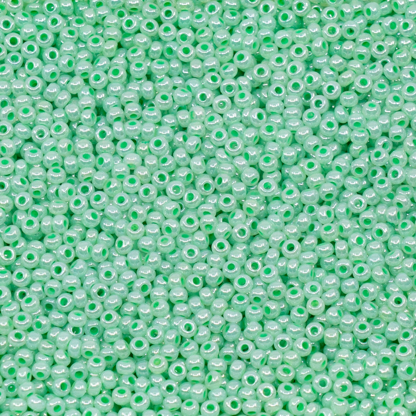 OUTLET 10 grams Preciosa Ornela Seed Beads, Round Hole, Loose, 10/0, ceylon green (37356), Glass, Czech Republic