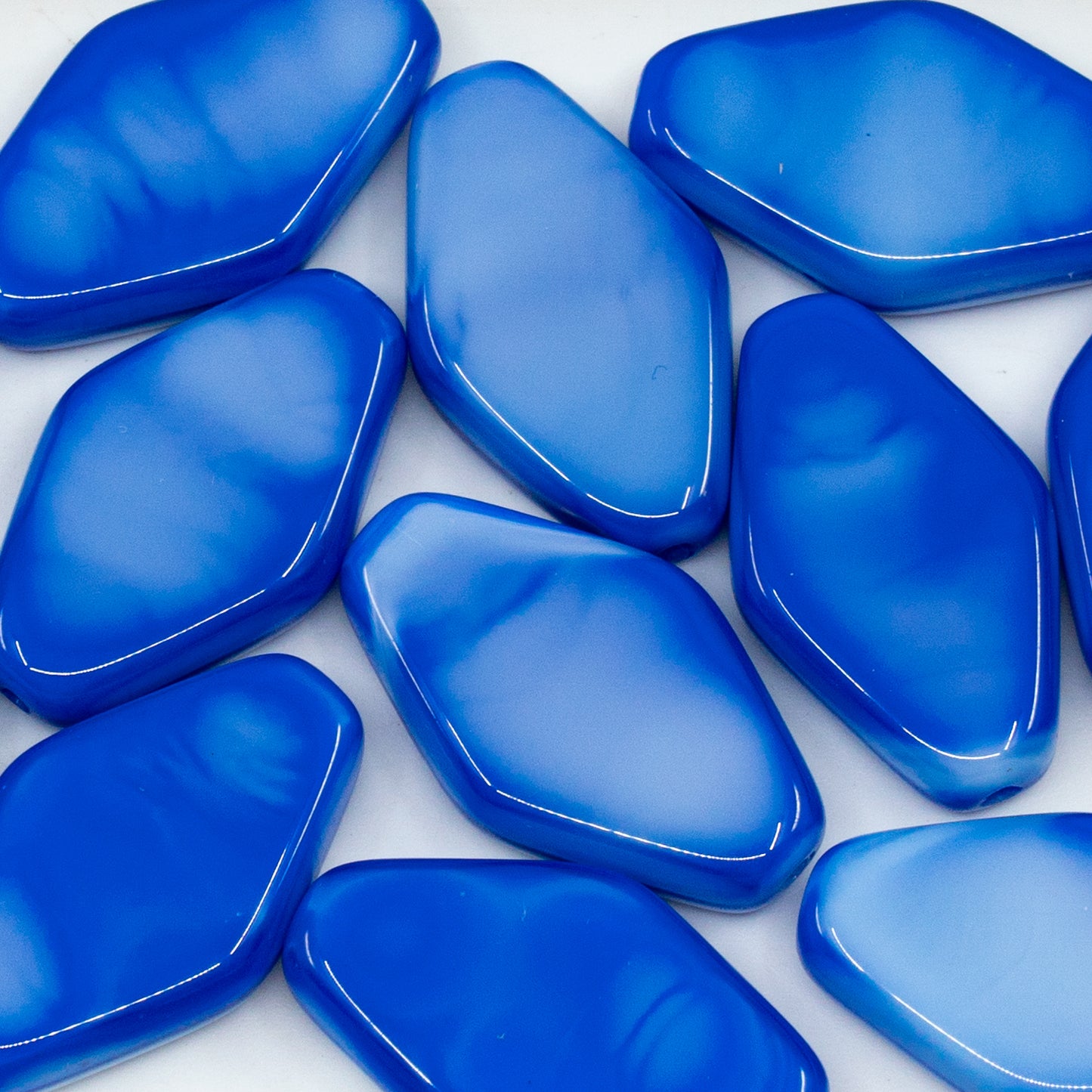 OUTLET 10 grams Flat Fhombus Beads, 25 x 15 mm, Mix White Blue Opaque (37306), Glass, Czech Republic