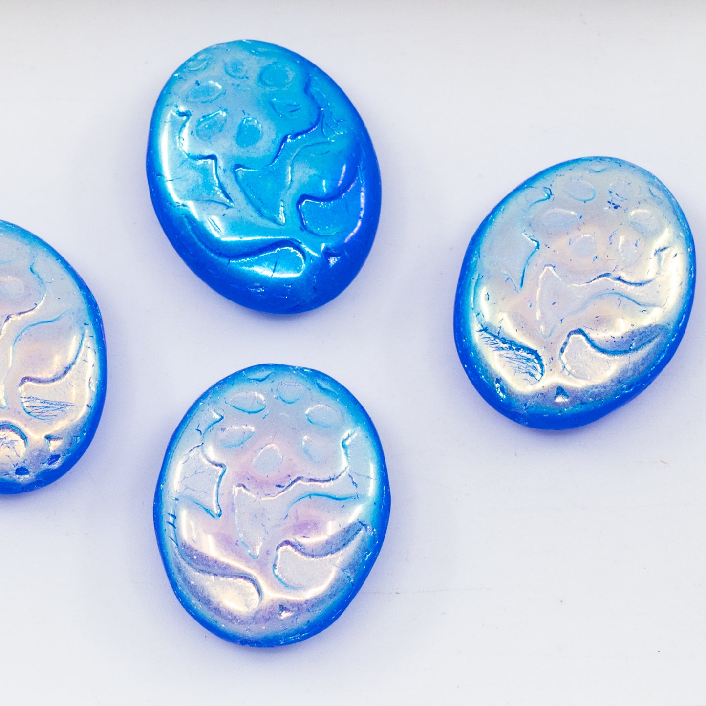 OUTLET 10 grams Oval With Flower Beads, 21 x 16 mm, Cobalt Ab (30050-28701), Glass, Czech Republic