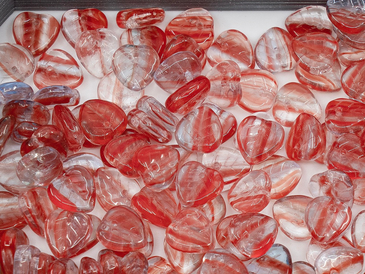 OUTLET Heart Leaf Beads, 9 mm, Glass, Czech Republic