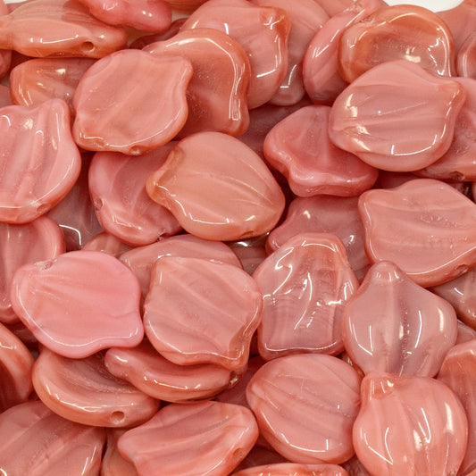OUTLET 10 grams Peony Petal Beads, 12 x 15 mm, Silk Pink (silk-pink), Glass, Czech Republic
