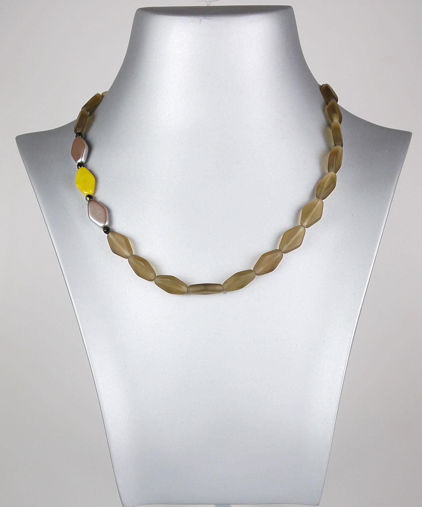 3 pcs Jewelry piece with Czech Glass Beads (OUTLET Vintage)