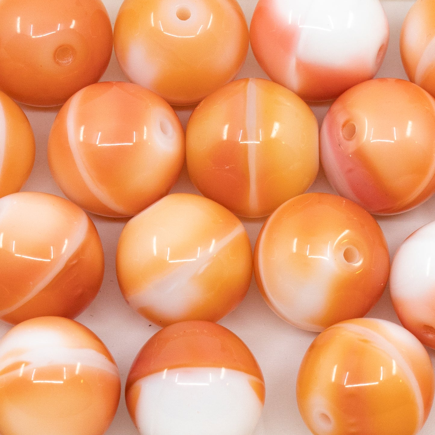 OUTLET 10 grams Round Druck Beads, 16 x 16 mm, Mixed Peach White (mixed-peach-white), Glass, Czech Republic