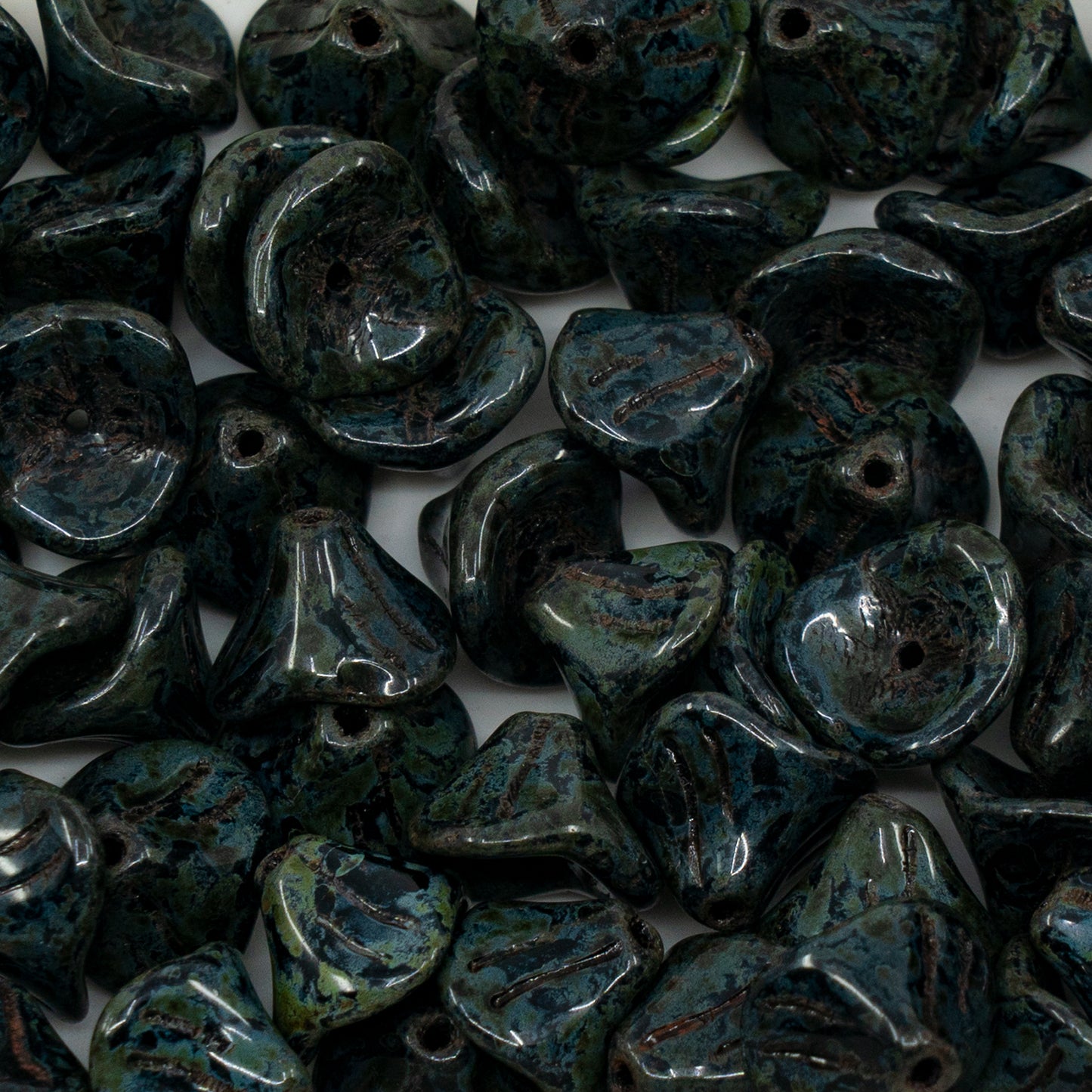 OUTLET 250g Daylily Flower Beads, 10 x 12 mm, Black Travertin (23980-86800), Glass, Czech Republic
