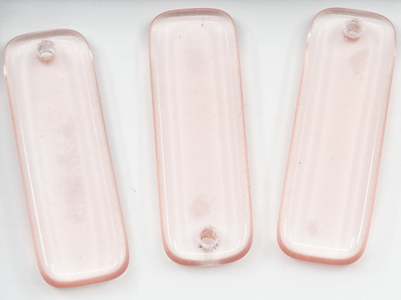 アウトレット プレスビーズペンダント、mm、ガラス、チェコ共和国