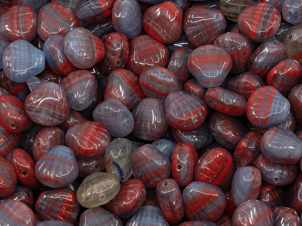 OUTLET Small Flat Shell Beads, 8x7 mm, Glass, Czech Republic