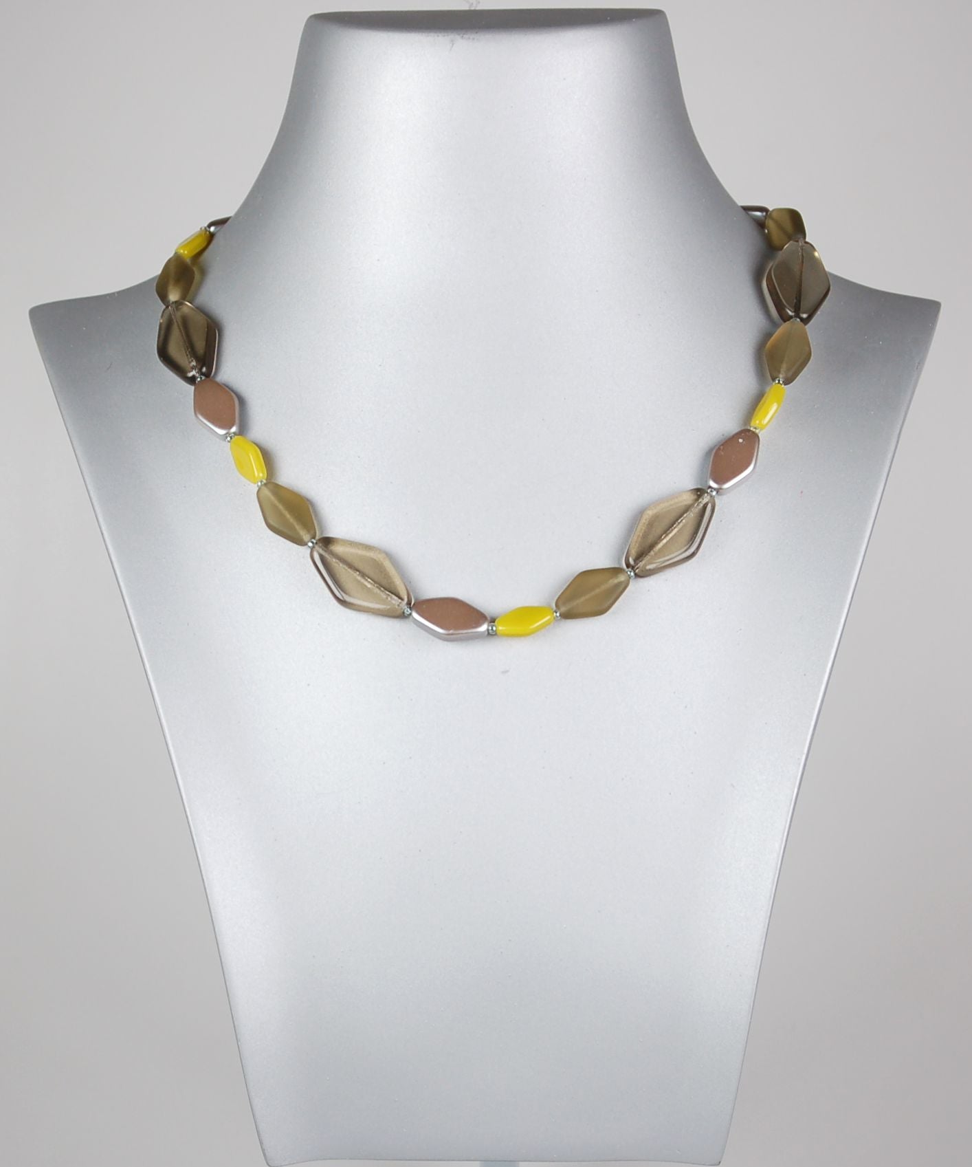 3 pcs Jewelry piece with Czech Glass Beads (OUTLET Vintage)