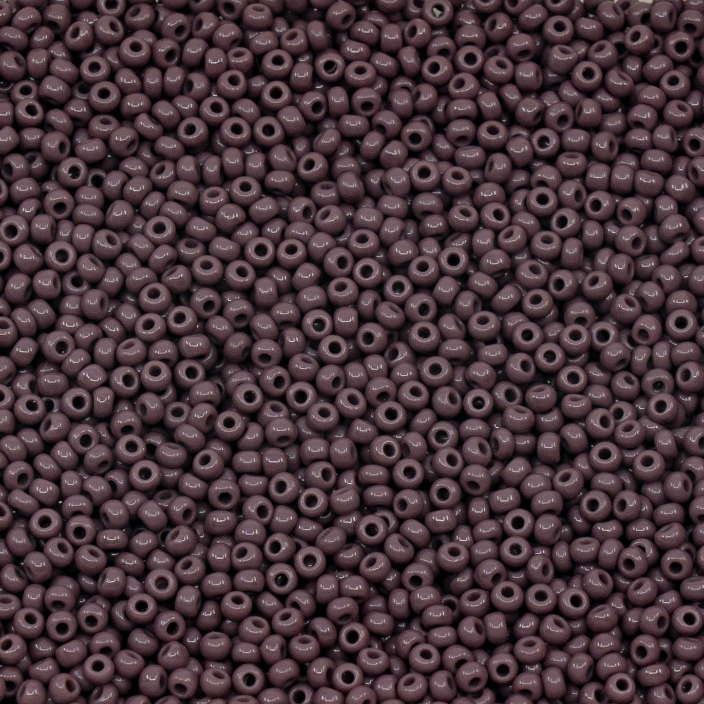 OUTLET 10 grams Preciosa Ornela Seed Beads, Round Hole, Loose, 10/0, opaque dark violet (23040), Glass, Czech Republic