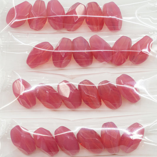 アウトレット 10グラム ファセットスペシャルカットビーズ、15 x 10 mm、オパールピンク（71010）、ガラス、チェコ共和国