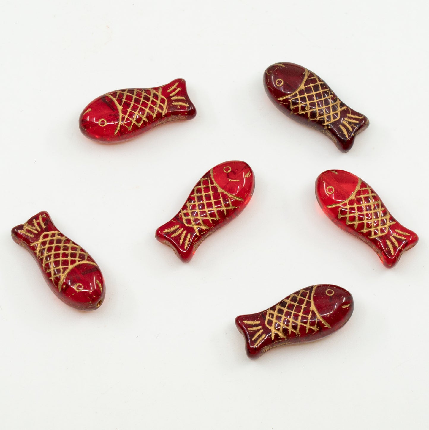 OUTLET 10 grams Fish Pressed Beads, 20 x 7 mm, Ruby Red Gold Lined (90080-54202), Glass, Czech Republic