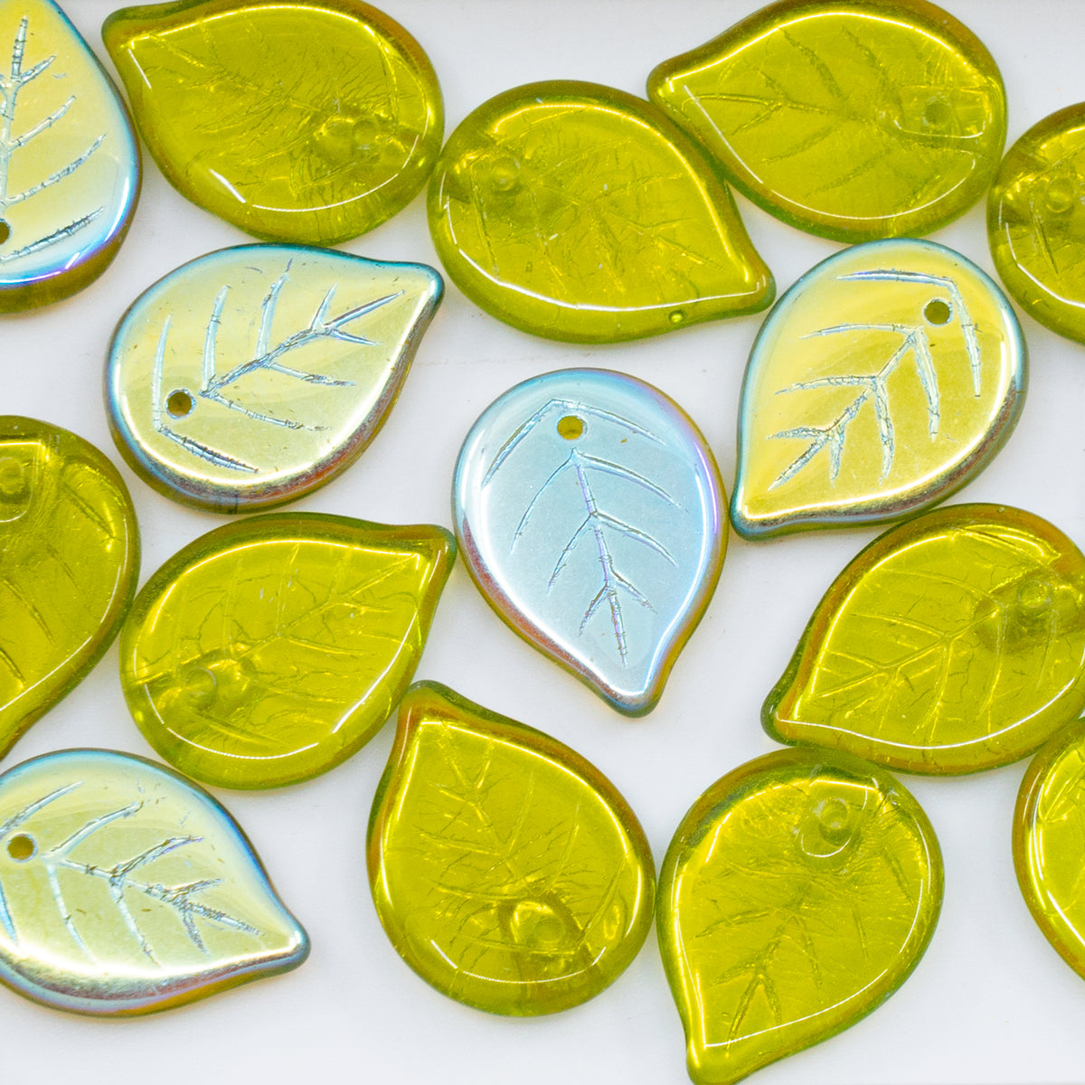 OUTLET 250g/50g Apple Leaf Beads, 18 x 13 mm, Green AB (50230-28701), Glass, Czech Republic