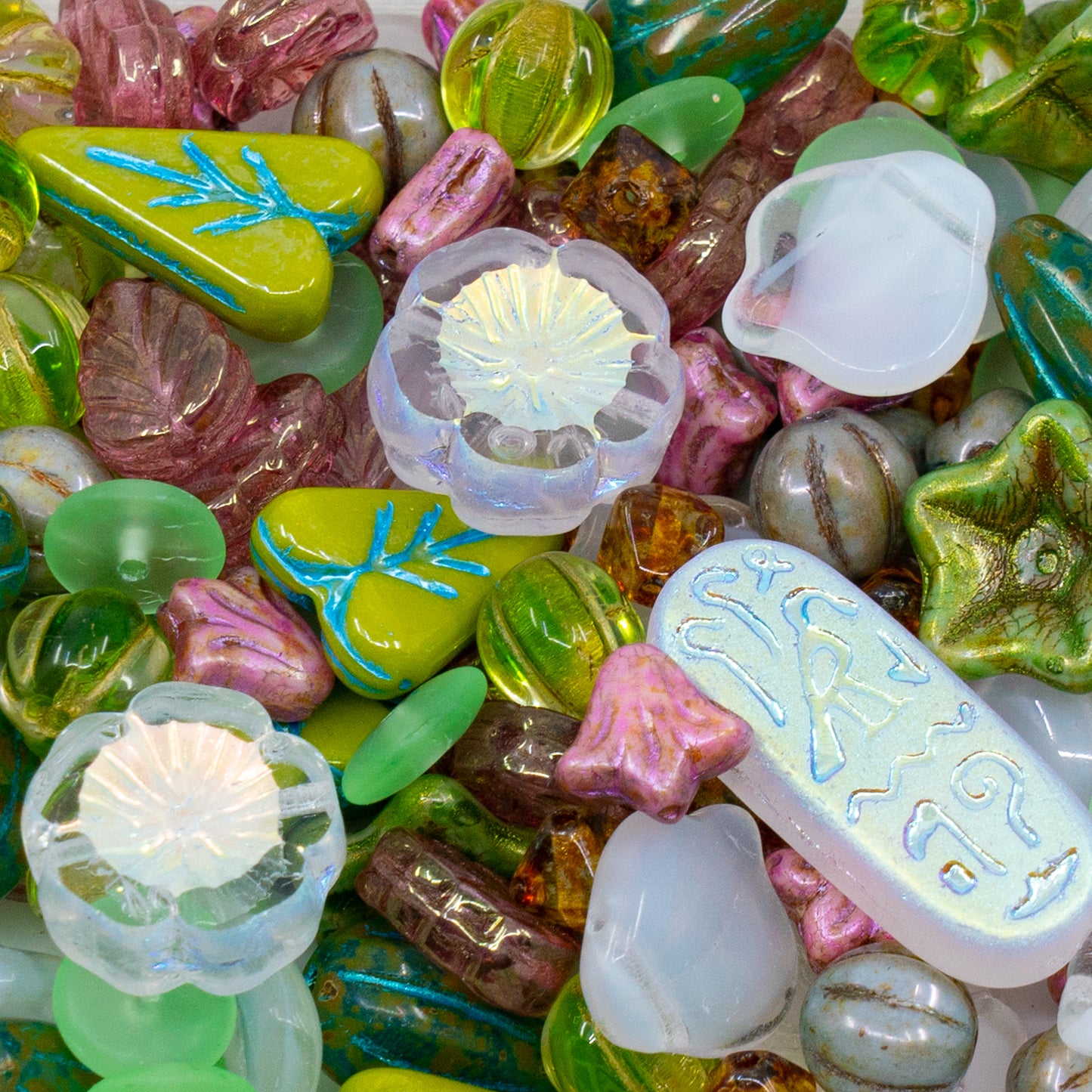 LIMITED Mix of Czech Glass Beads, Hand Made Set Kit, Crystal AB Table Cut Hawaii Green Leaves Glass Beads mix 002