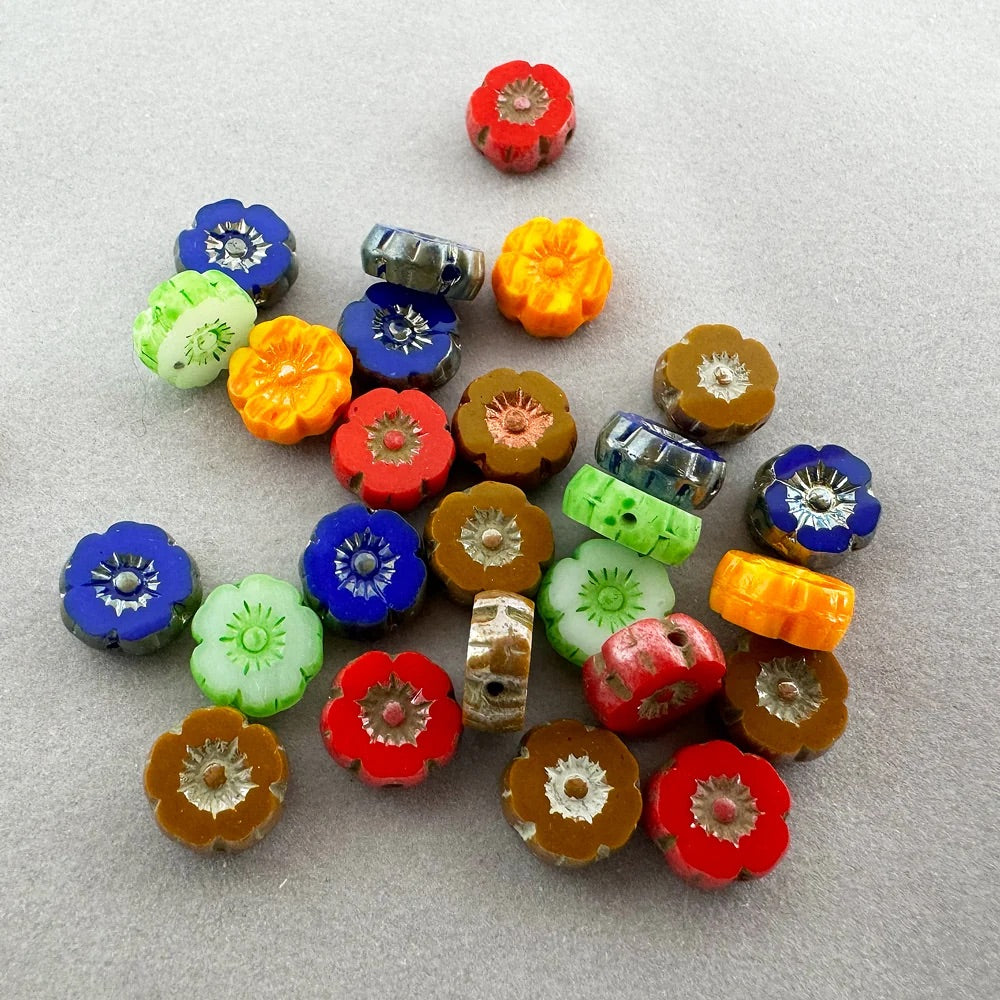 OUTLET 250g/50g Table Cut Hawaii Flower Beads, 8 x 8 mm, Mixed Colors (mix), Glass, Czech Republic