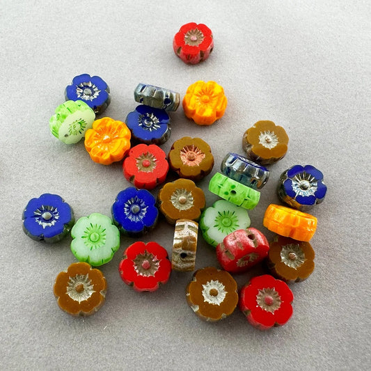OUTLET 250g/50g Table Cut Hawaii Flower Beads, 8 x 8 mm, Mixed Colors (mix), Glass, Czech Republic