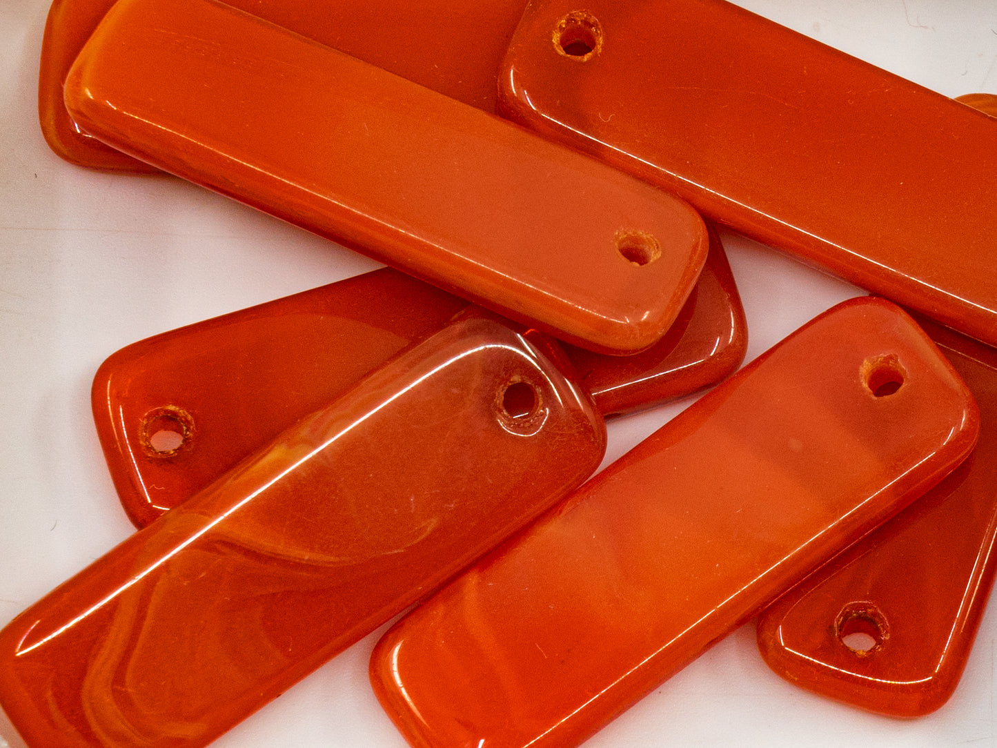 OUTLET 10g Rectangle Pendant Beads, 30 x 10 mm, silk orange, Glass, Czechia