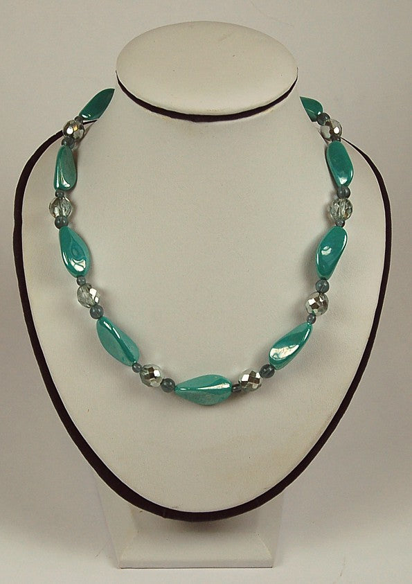 3 pcs Jewelry piece with Czech Glass Beads (OUTLET Vintage)