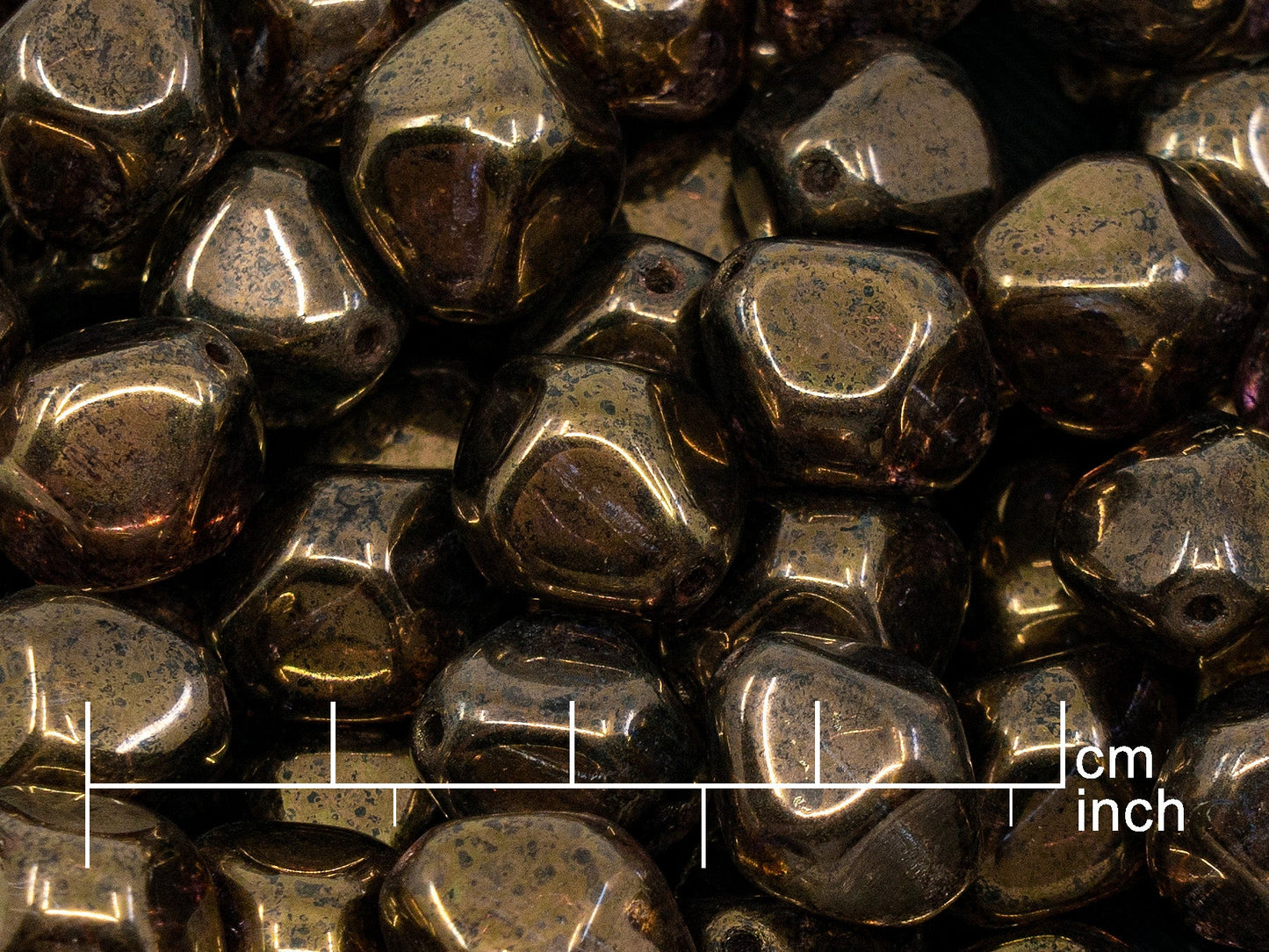 OUTLET 250g Pressed Beads, 14 x 14 mm, Crystal Senegal Violet (111-30366-14x14-00030-15695), Glass, Czech Republic