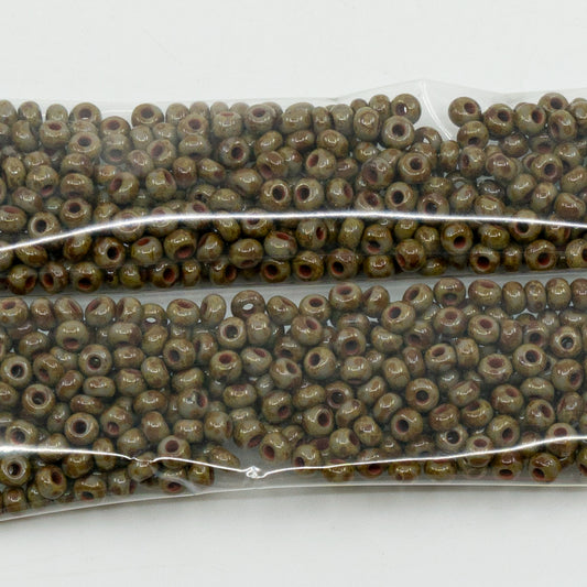 OUTLET 10 grams Preciosa Ornela Seed Beads, Round Hole, Loose, 8/0, Opaque Gray Travertin (43020-86800), Glass, Czech Republic