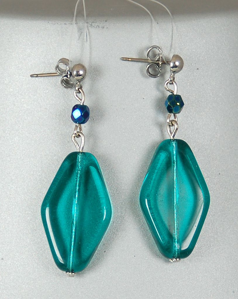 3 pcs Jewelry piece with Czech Glass Beads (OUTLET Vintage)