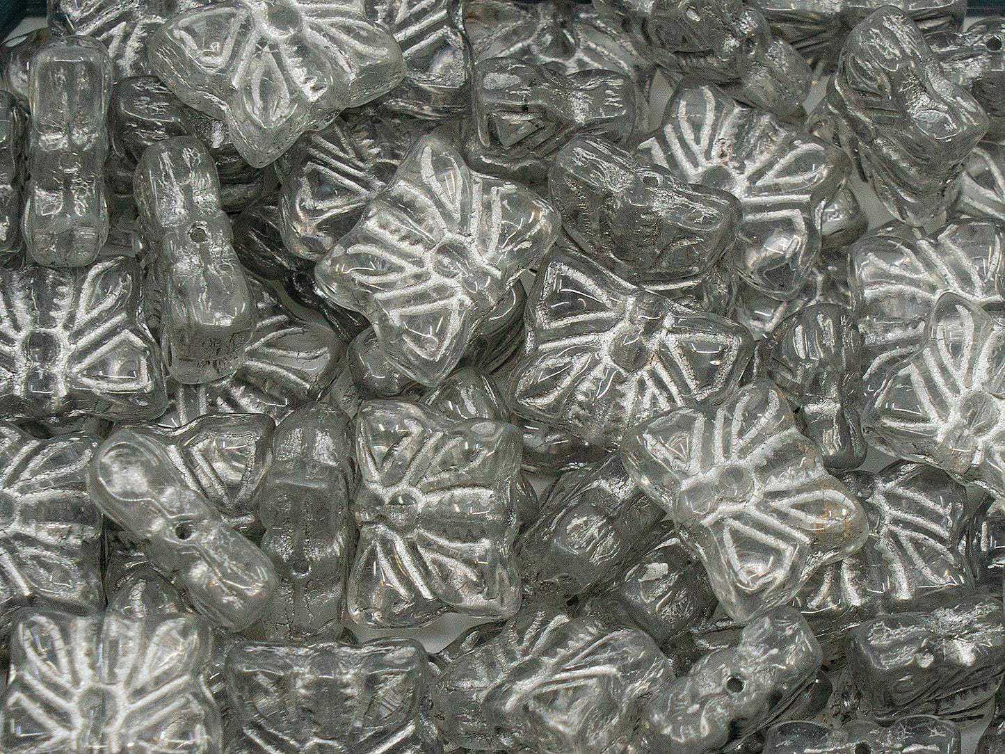 OUTLET 10 克蝴蝶珠，15 x 12 毫米，水晶 81403 (00030-81403)，玻璃，捷克共和国