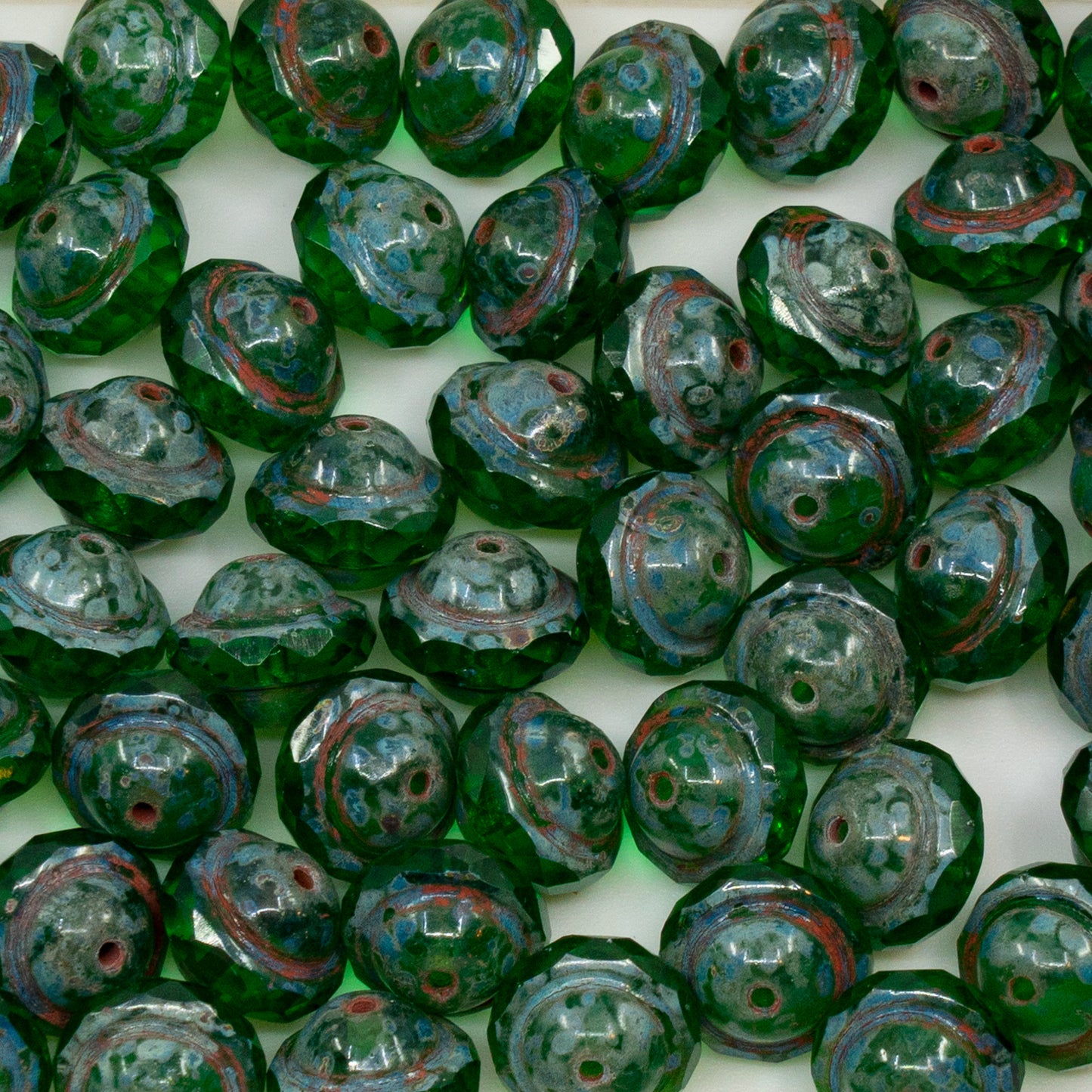 OUTLET 10g Faceted Special Cut Beads, 8 x 10 mm, Transparent Green Emerald Stain Strong (50650-86805), Glass, Czech Republic