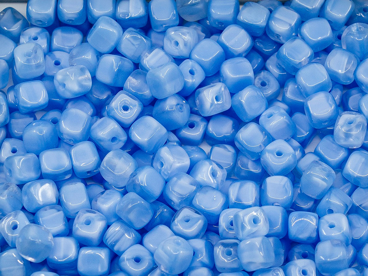 OUTLET 立方珠，毫米，玻璃，捷克共和国