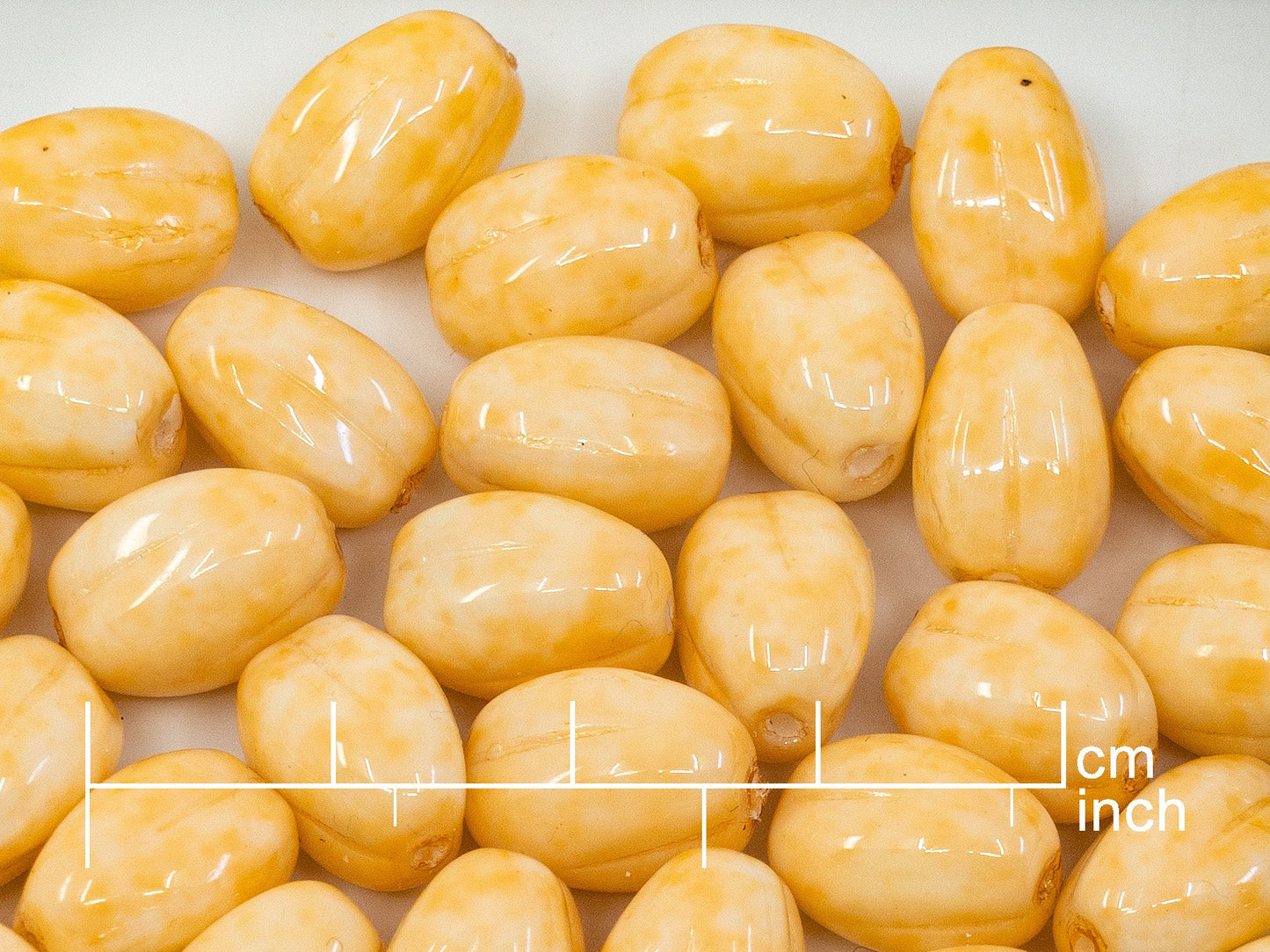 OUTLET 250g Pressed Beads, 12 x 9 mm, Chalk White 84848 (111-30276-12x09-03000-84848), Glass, Czech Republic