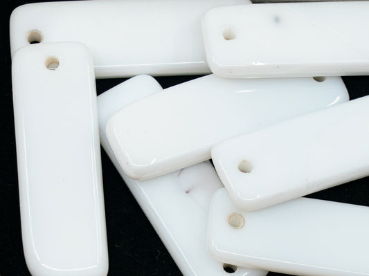 OUTLET 10g Rectangle Pendant Beads, 30 x 10 mm, Chalk White (03000), Glass, Czechia