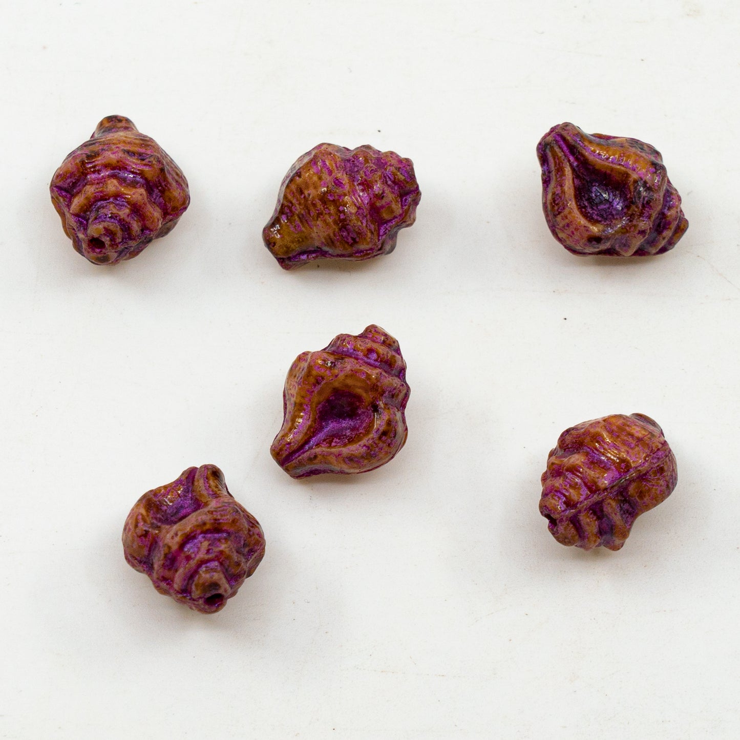 奥特莱斯 10克骨螺贝壳珠，15 x 12毫米，不透明粉红石灰华粉红内衬 (76017-86800-43807)，玻璃，捷克共和国