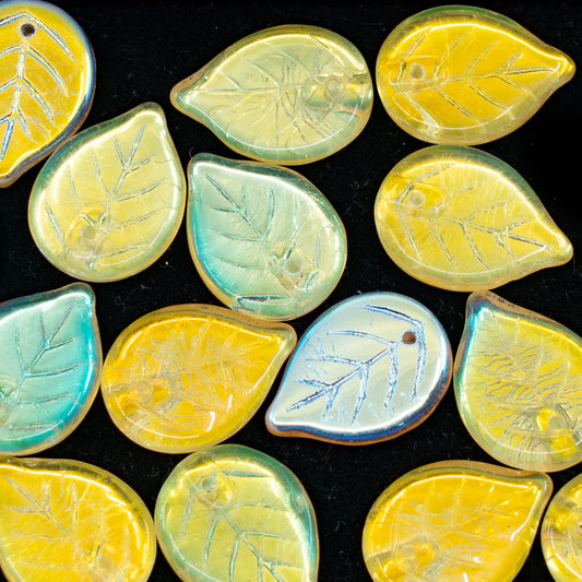 OUTLET 250g/50g Apple Leaf Beads, 18 x 13 mm, Transparent Light Topaz Yellow AB (10020-28701), Glass, Czech Republic