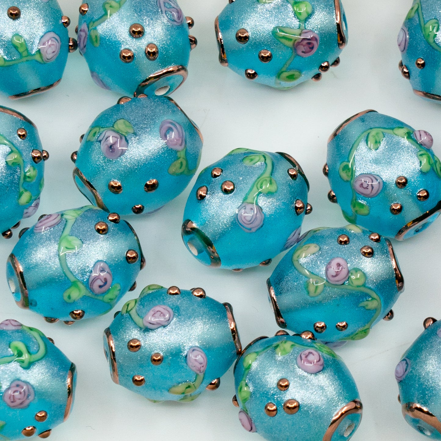 OUTLET 1 pc Handmade Lampwork Beads (oval), 16 x 12 mm, Pd507 Light Blue Pearl B (PD507-PD6000-b), Glass, Czech Republic