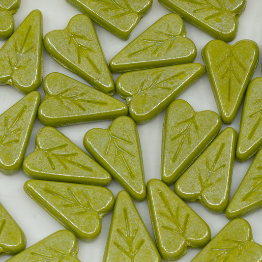 OUTLET 250g Heart Leaf Bead, 16 x 11 mm, Opaque Green Hematite (53400-14400), Glass, Czech Republic