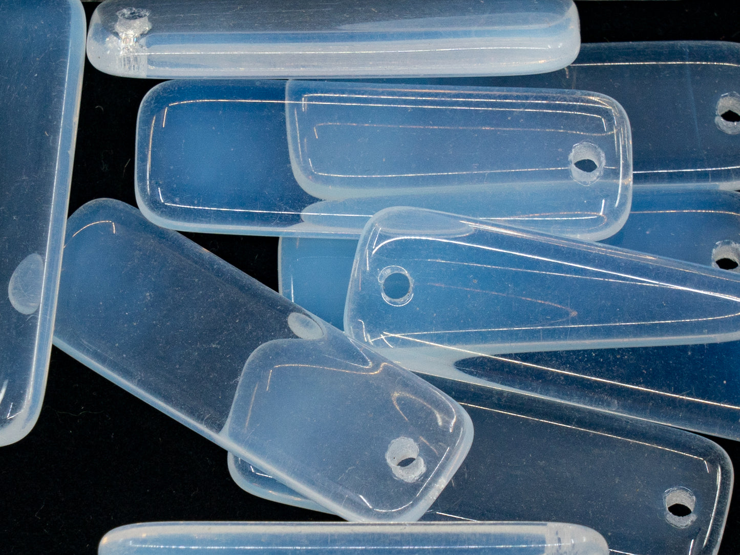 OUTLET 10g Rectangle Pendant Beads, 30 x 10 mm, 1000, Glass, Czechia