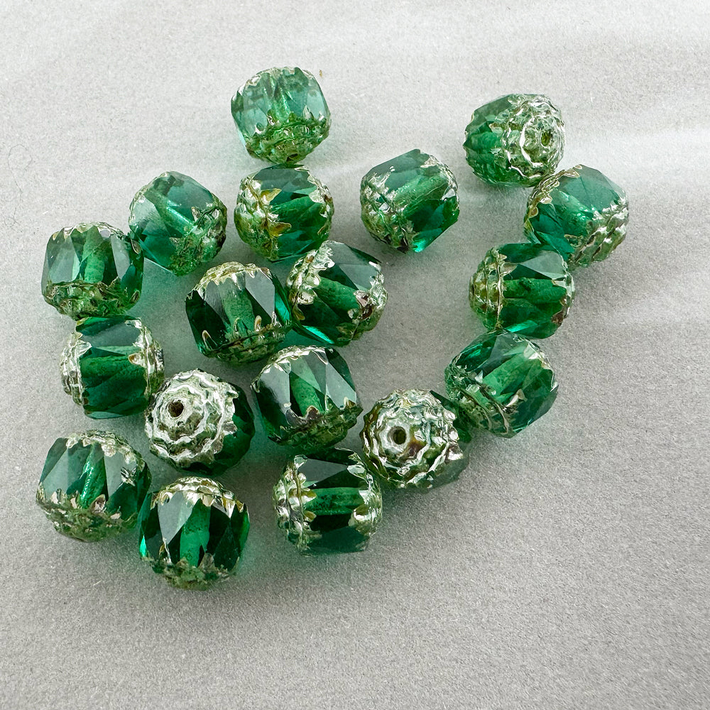 OUTLET 10 grams Faceted Fire Polished Cathedral Beads, 8 x 8 mm, Transparent Green Emerald Picasso (50710-43400), Glass, Czech Republic