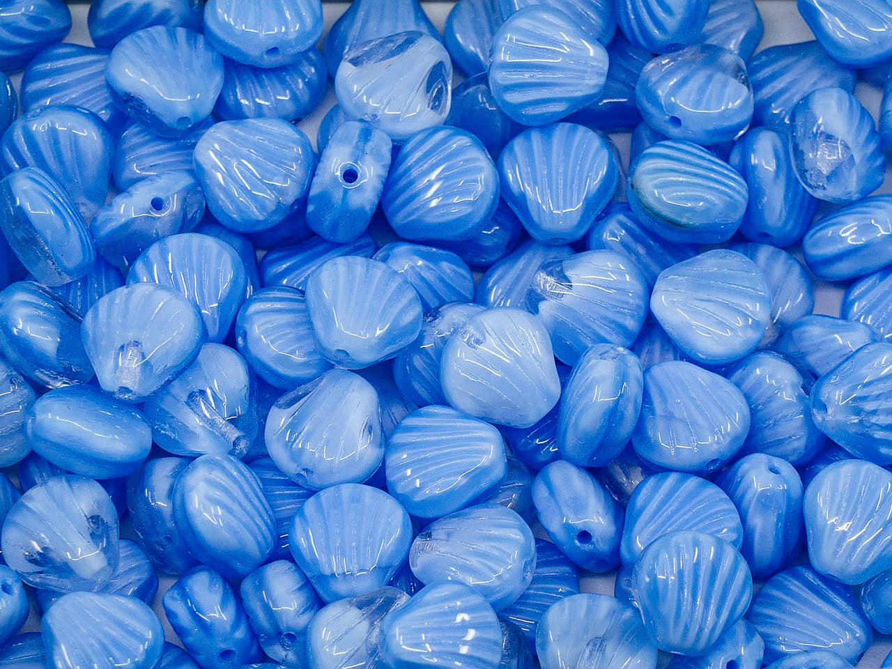 OUTLET 小扁贝壳珠，8x7 毫米，玻璃，捷克共和国