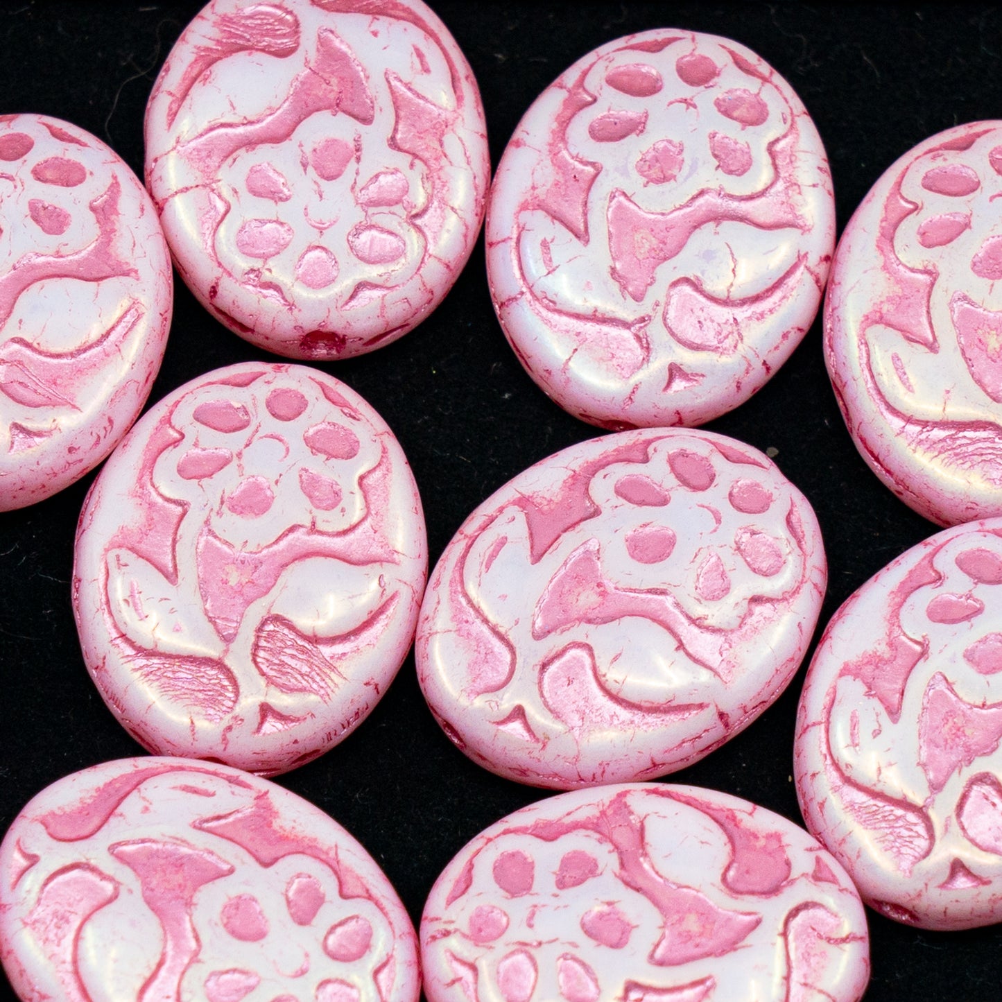 OUTLET 250g/50g Oval With Flower Beads, 21 x 16 mm, White Ab Full (2X Side) Pink Lined (02010-28703-54321), Glass, Czech Republic