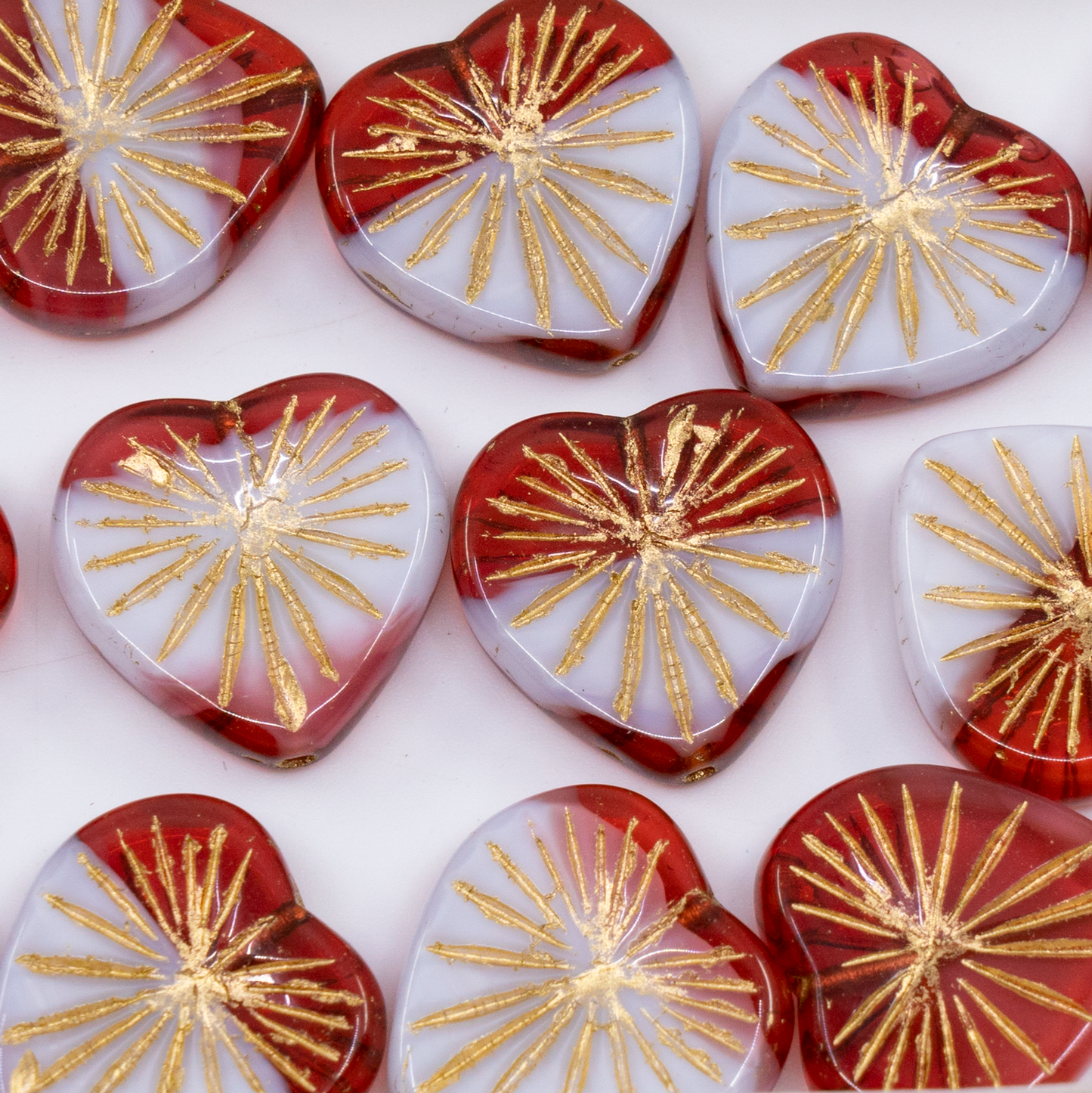 OUTLET 250g/50g Kiwi Heart Beads, 18 x 18 mm, Mixed White Red Gold Lined (06708-54302), Glass, Czech Republic